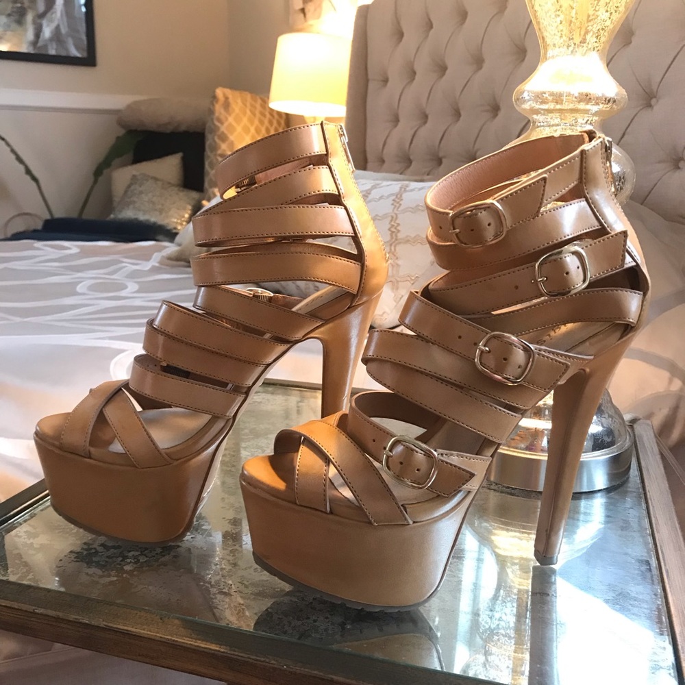 Zigi Soho Strappy Sky High Sandals SZ 9